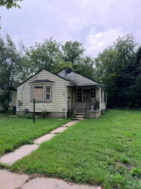 136 E Mcclellan Street, Flint, MI 48505