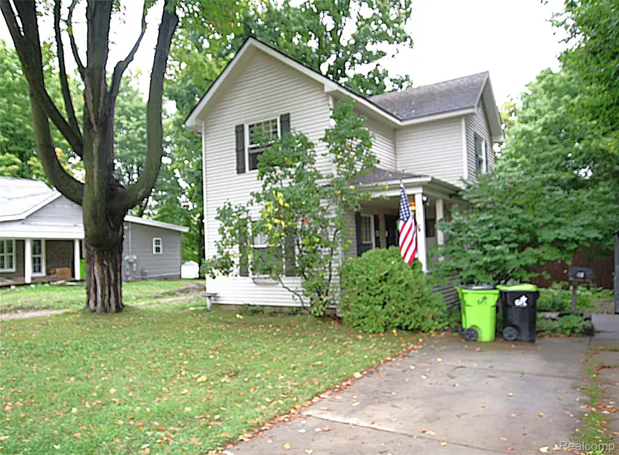 614 Hickory Street, Fenton, MI 48430 - #2