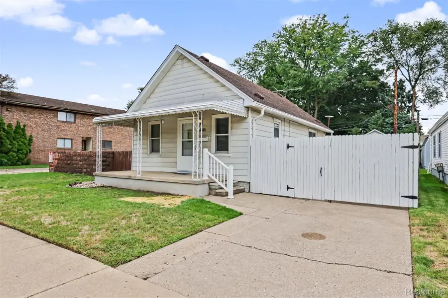 19255 Harlow Street, Melvindale, MI 48122 - #2