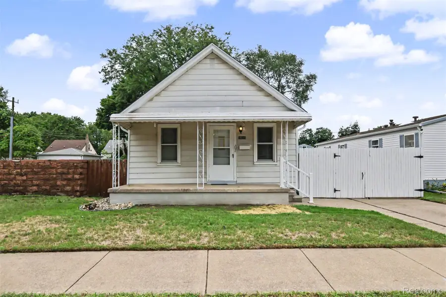 19255 Harlow Street, Melvindale, MI 48122 - #3