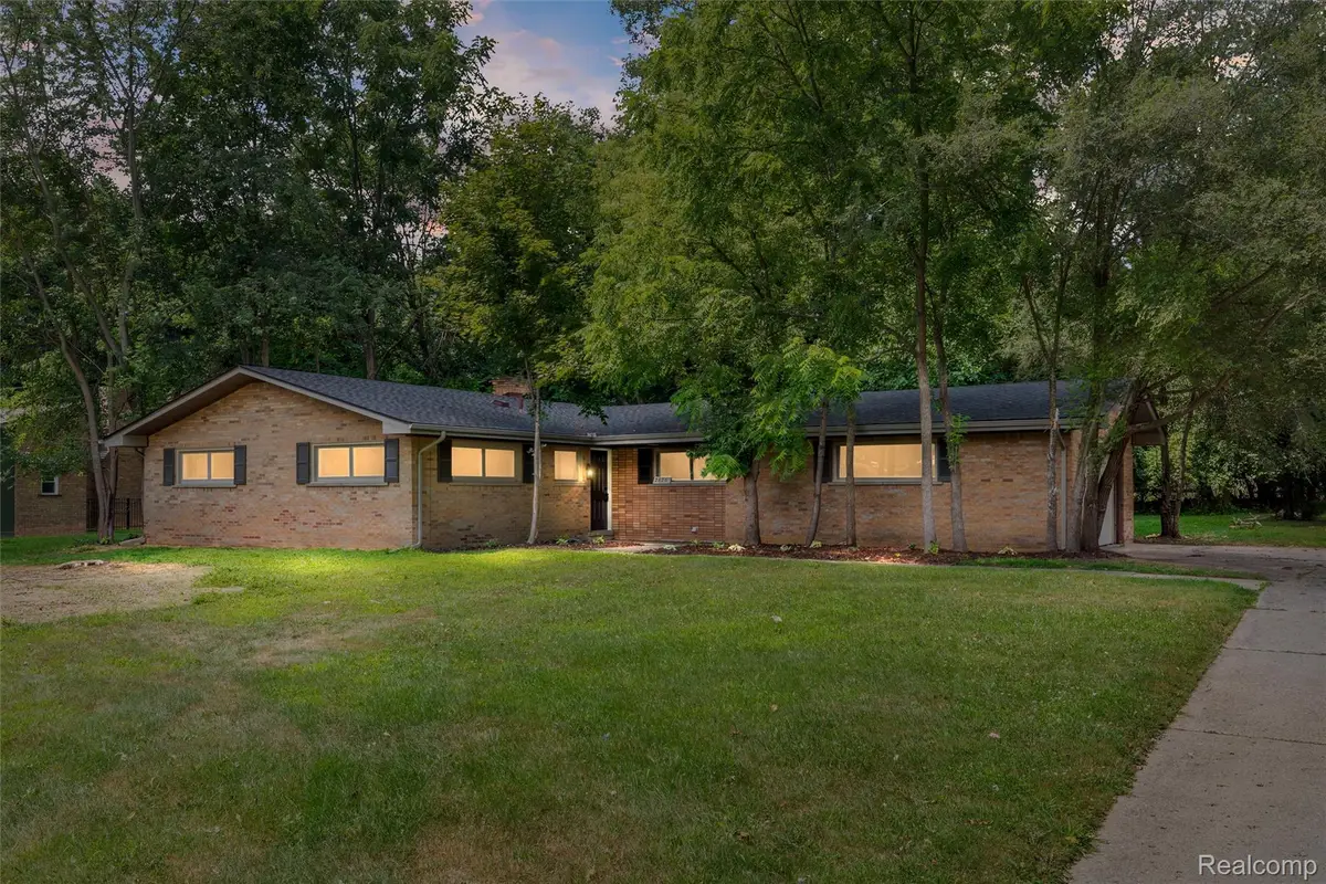 26261 La Muera Street, Farmington, MI 48334 - #1