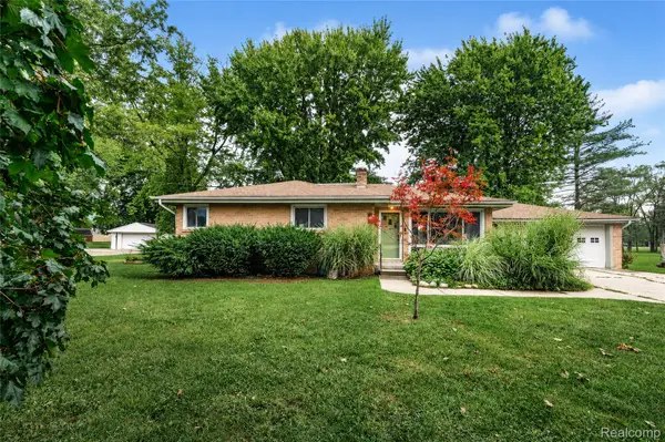 4499 S Linden Road, Flint, MI 48507