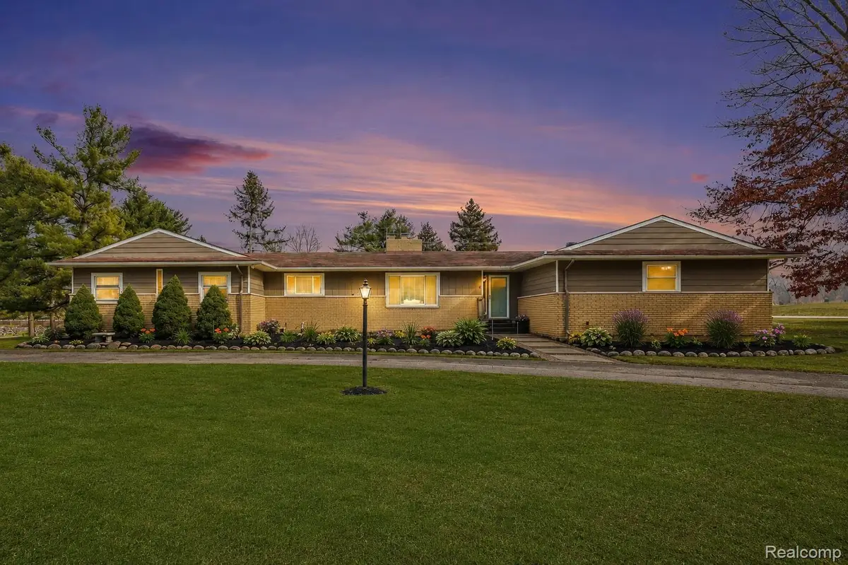 1575 Kellogg Road, Brighton, MI 48114 - #1