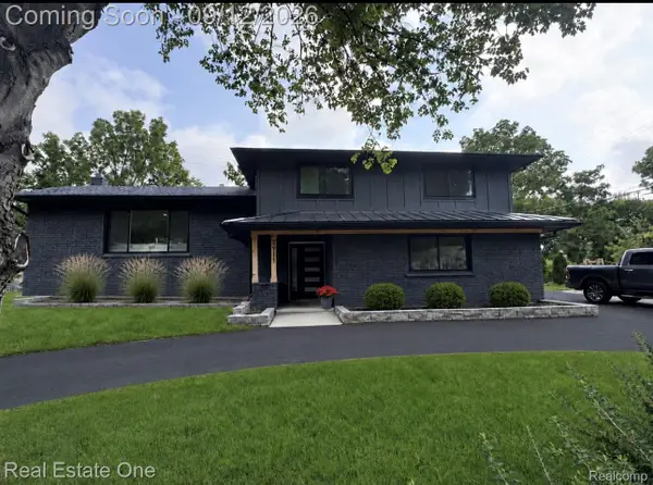 2911 Aldgate Drive, BloomfieldHills, MI 48304