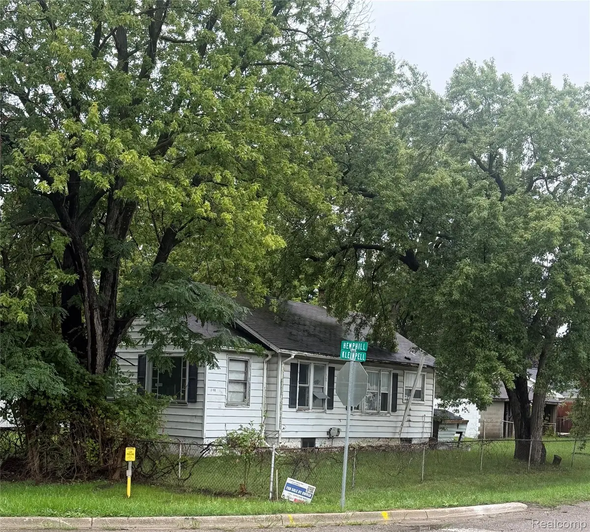 3188 E Hemphill Road, Burton, MI 48529 - #1