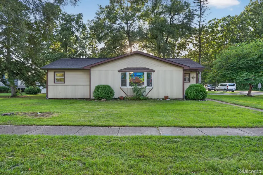292 Alfred Street, Montrose, MI 48457 - #3