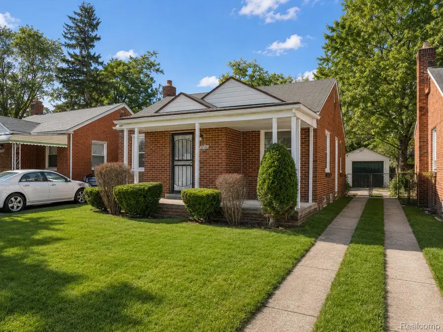 18704 Sunderland Road, Detroit, MI 48219 - #2