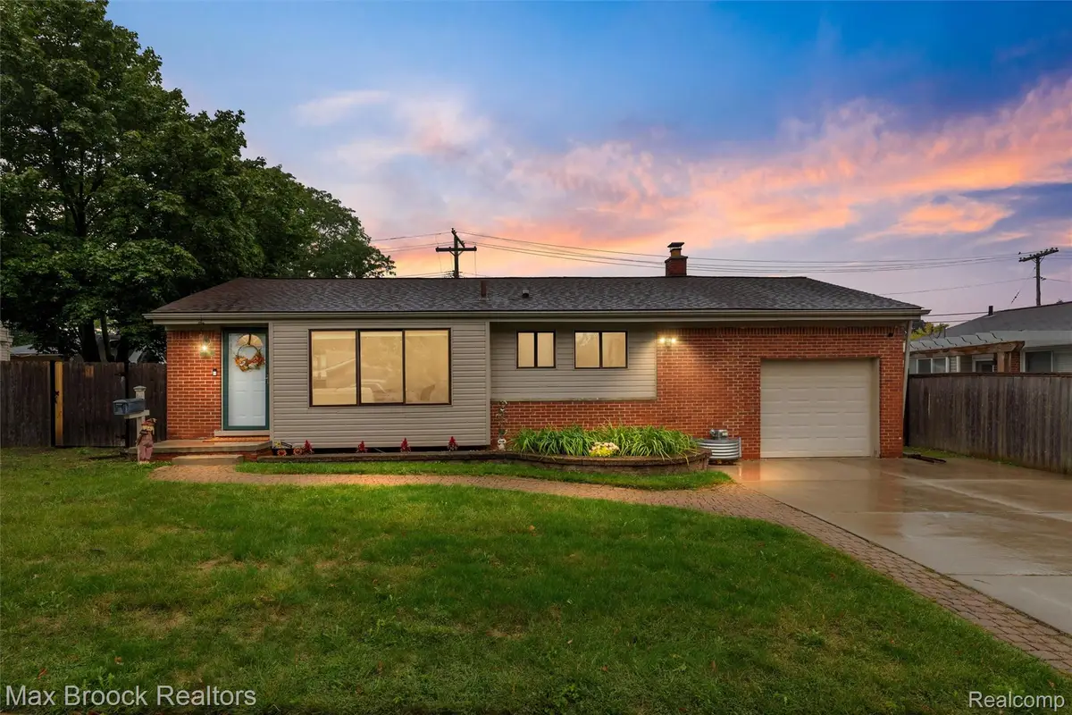 1136 N Selfridge Boulevard, Clawson, MI 48017 - #1