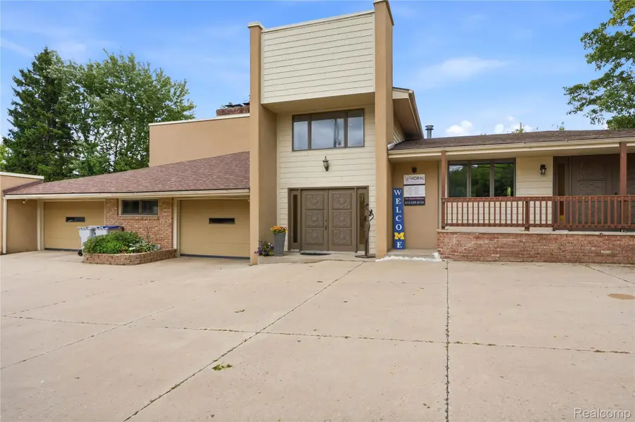 11032 Grand River Road, Brighton, MI 48116 - #2