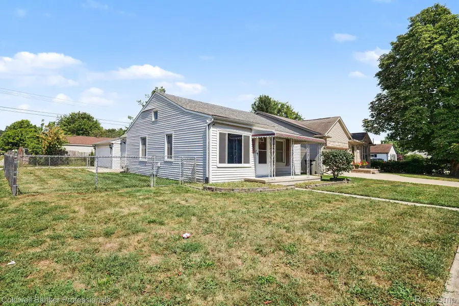 20409 Colman Street, Clinton Township, MI 48035 - #2