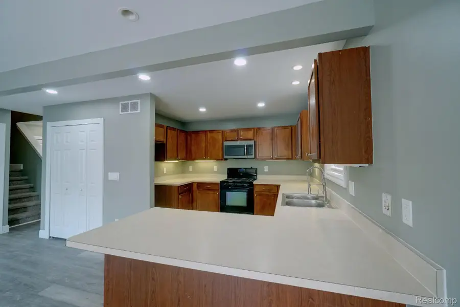 61 Narrin Street N, Ortonville, MI 48462 - #3