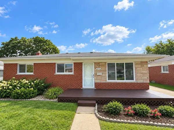 1944 Common Road, Warren, MI 48092