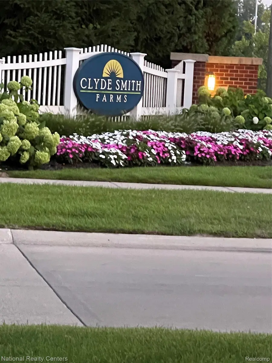 8063 Herald Drive, Westland, MI 48185 - #2