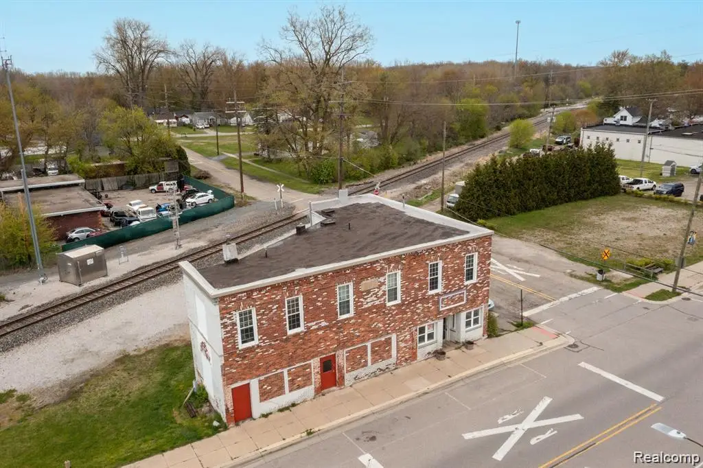 910 Monroe Street, Carleton, MI 48117 - #1