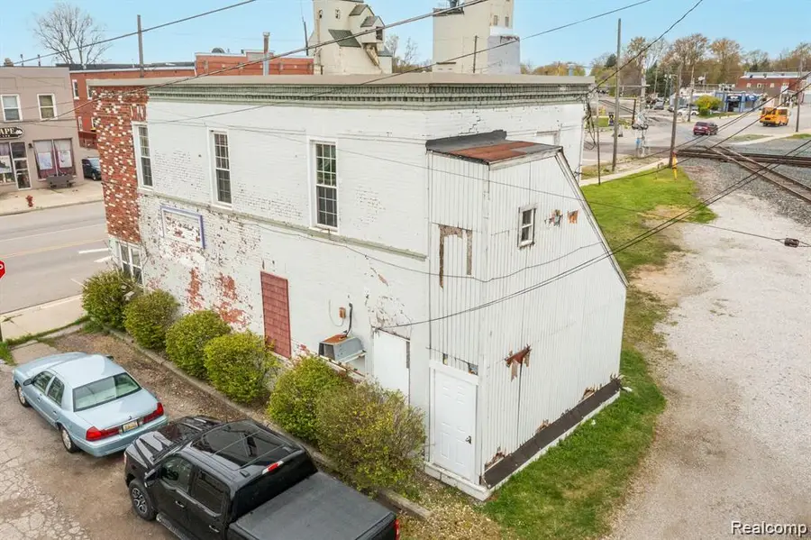 910 Monroe Street, Carleton, MI 48117 - #2