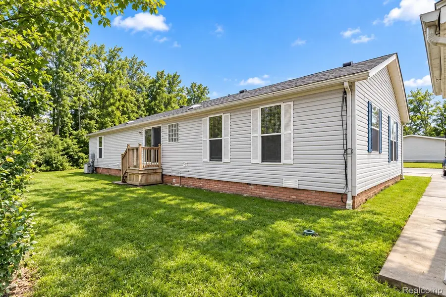 30007 Meadow, Gibraltar, MI 48173 - #3