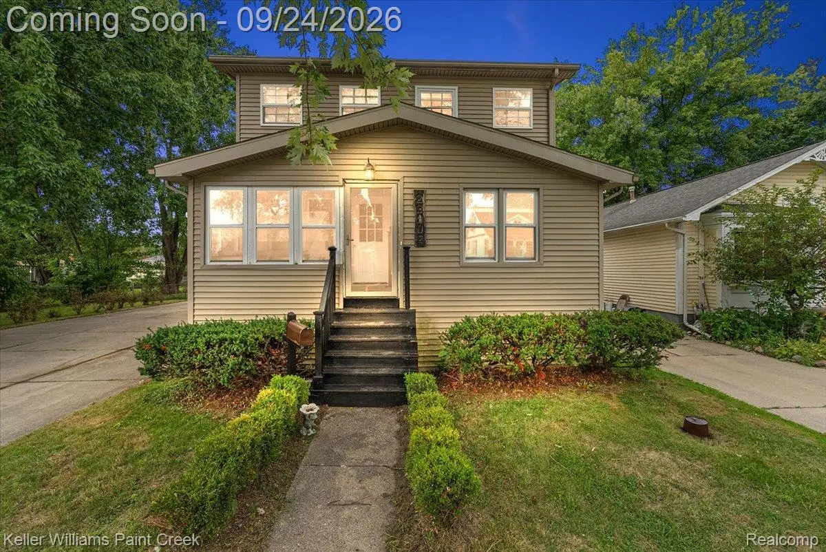 23802 Elmira Street, Saint Clair Shores, MI 48082 - #1