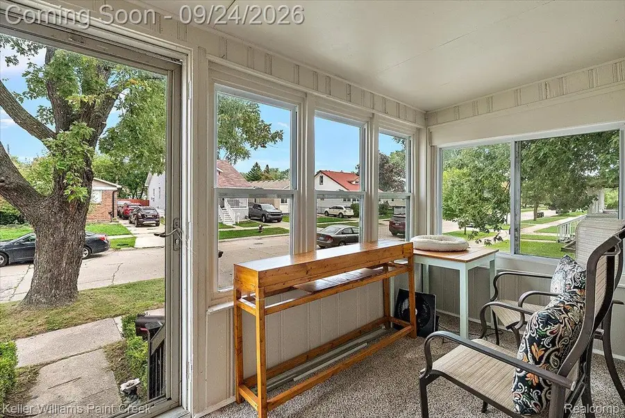 23802 Elmira Street, Saint Clair Shores, MI 48082 - #2
