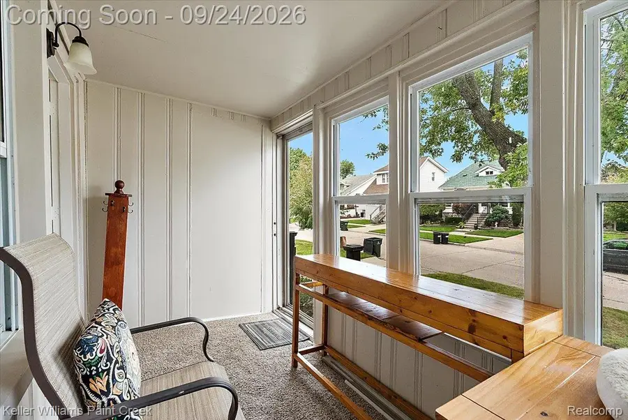 23802 Elmira Street, Saint Clair Shores, MI 48082 - #3