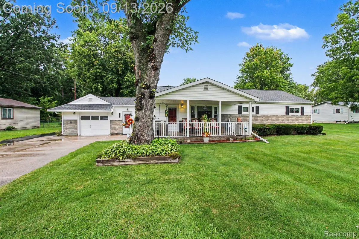 7121 E Carpenter Road, Davison, MI 48423 - #1