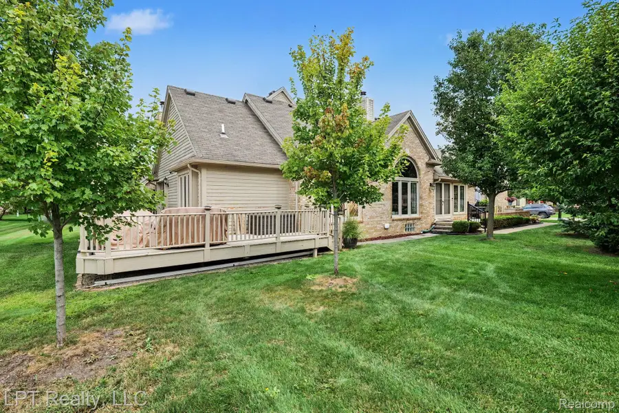 16893 Boulder Way #68, Macomb, MI 48042 - #2