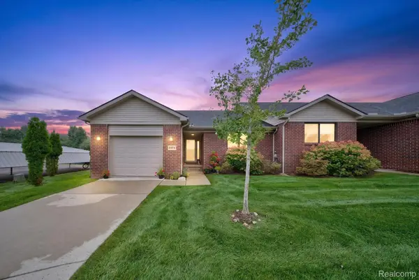 1471 Duncan Court, Chelsea, MI 48118