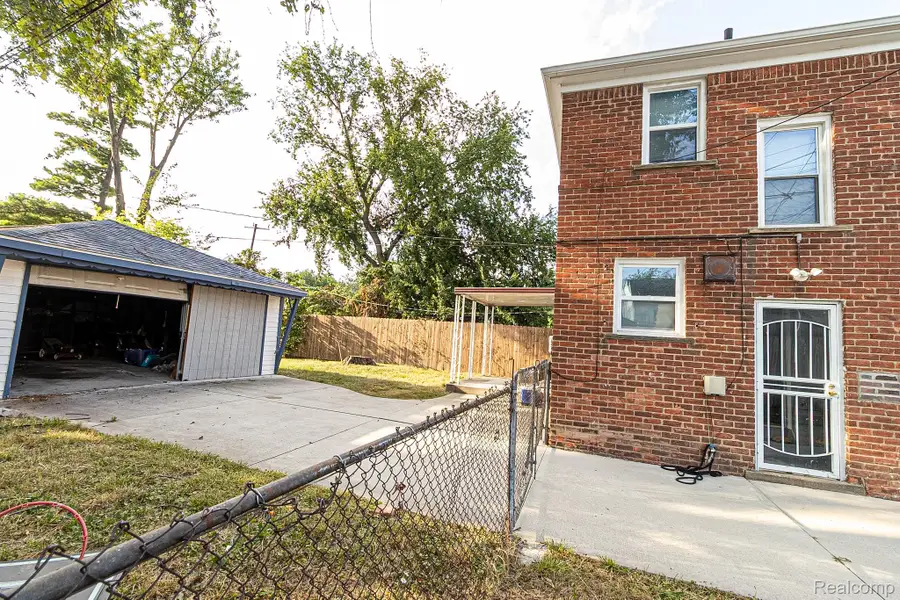 9221 Ashton Avenue, Detroit, MI 48228 - #3