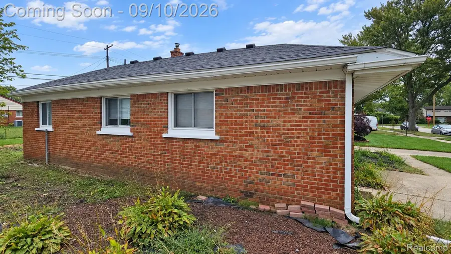 9325 Westpoint Street, Taylor, MI 48180 - #3