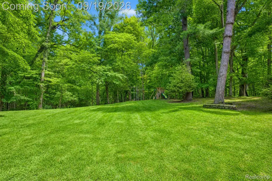 25428 Witherspoon Street, Farmington Hills, MI 48335 - #2