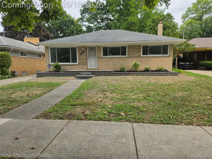 24010 Rensselaer Street, Oak Park, MI 48237 - #2