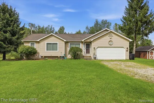 11282 Silver Lake Road, Byron, MI 48418
