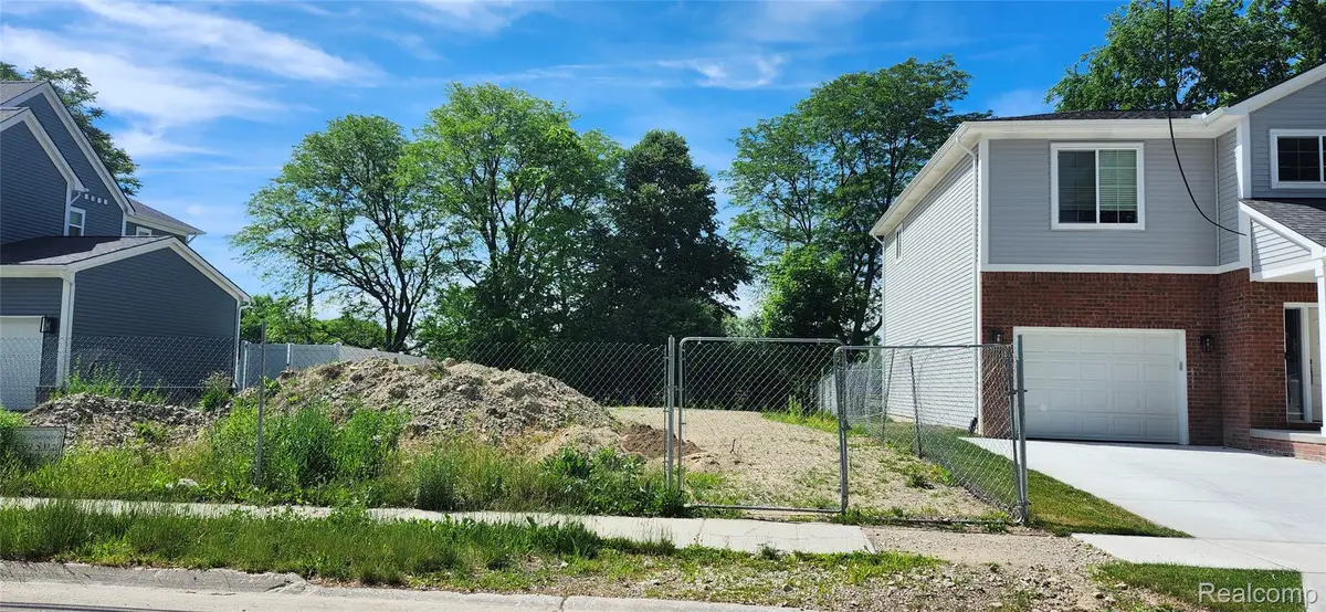3725 Oxford Road, Berkley, MI 48072 - #1