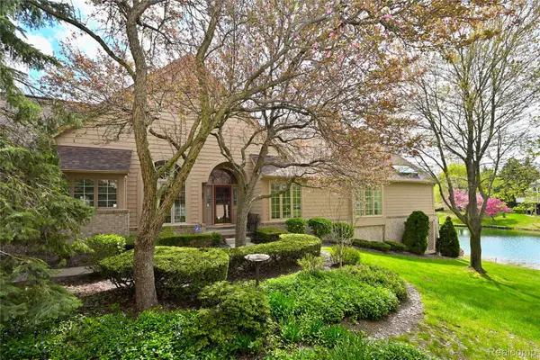 618 Deauville Lane, BloomfieldHills, MI 48304