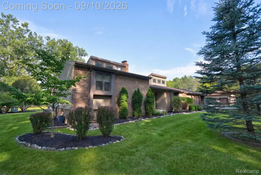 2363 N Linden Road, Flint, MI 48504 - #3