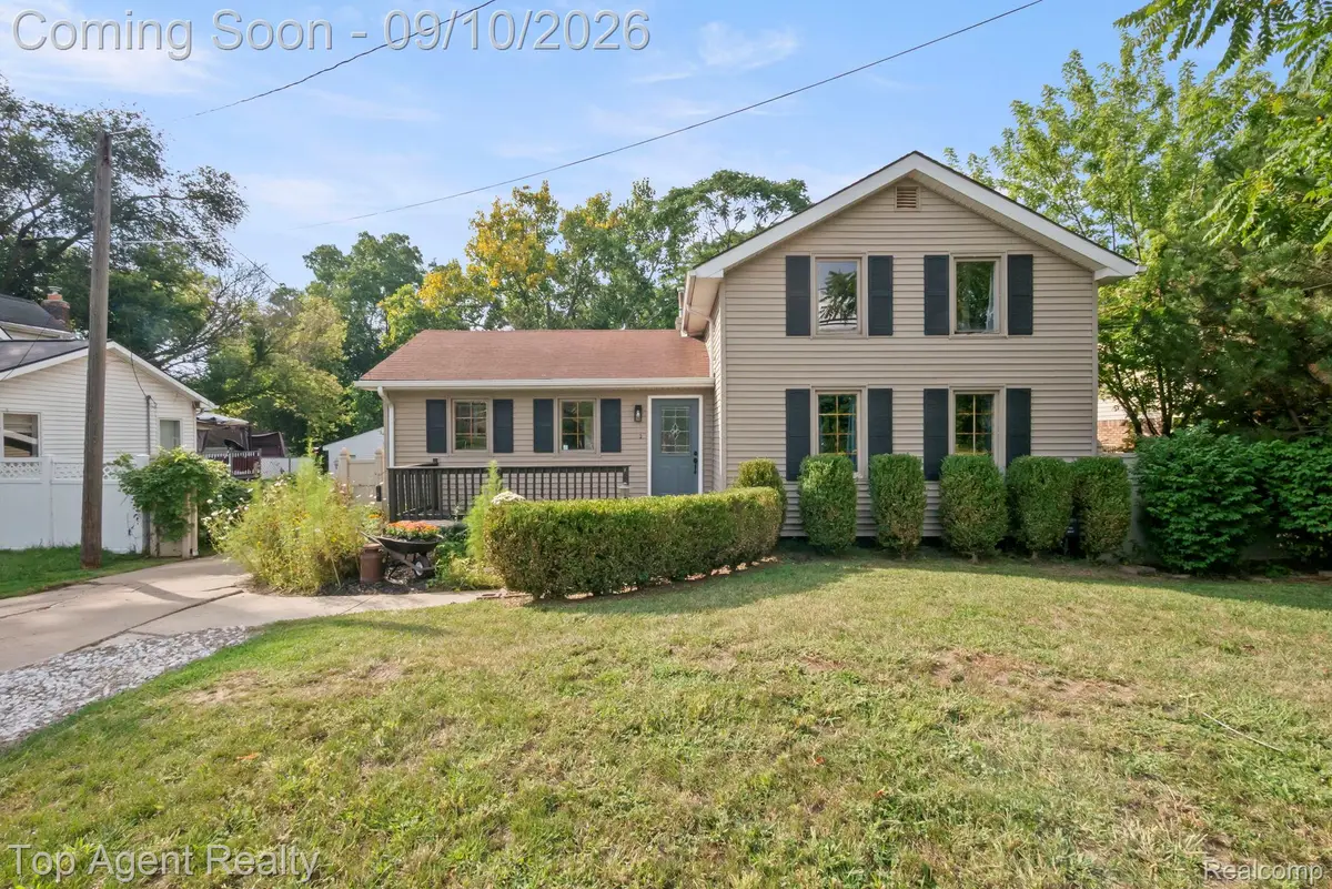 40695 Moravian Drive, Clinton, MI 48036 - #1