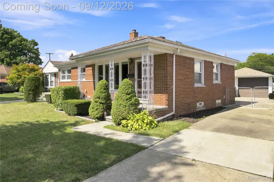 17136 Englewood Avenue, Allen Park, MI 48101 - #3