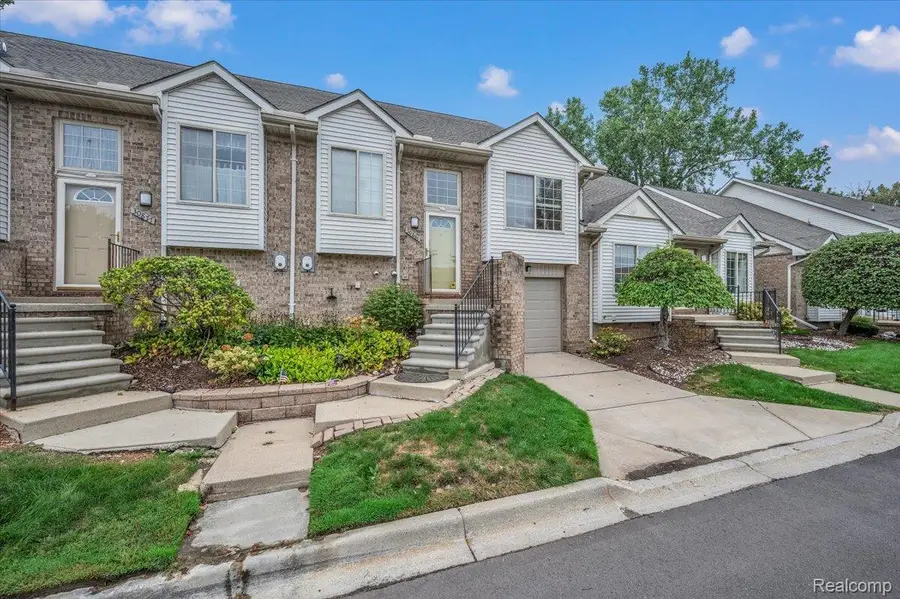 30881 Lee Frank Lane, Madison Heights, MI 48071 - #2