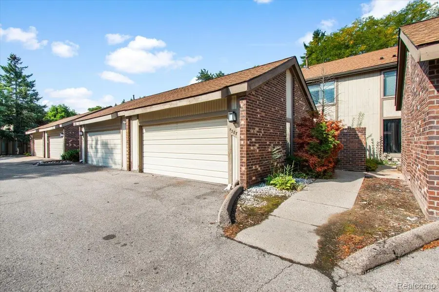 7387 Radcliff Drive #47, West Bloomfield, MI 48322 - #2