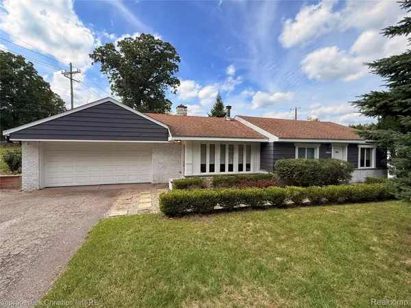4166 Middledale Avenue, WestBloomfield, MI 48323