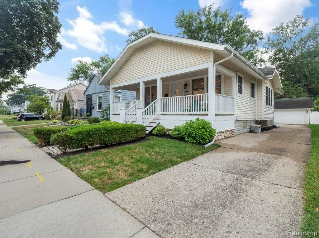 332 E Maplehurst Street, Ferndale, MI 48220 - #1