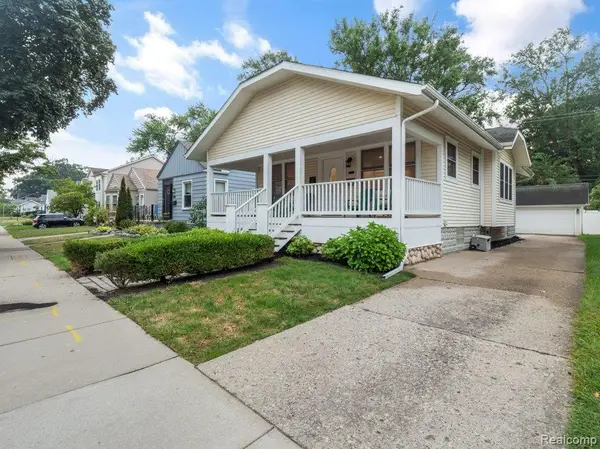 332 E Maplehurst Street, Ferndale, MI 48220