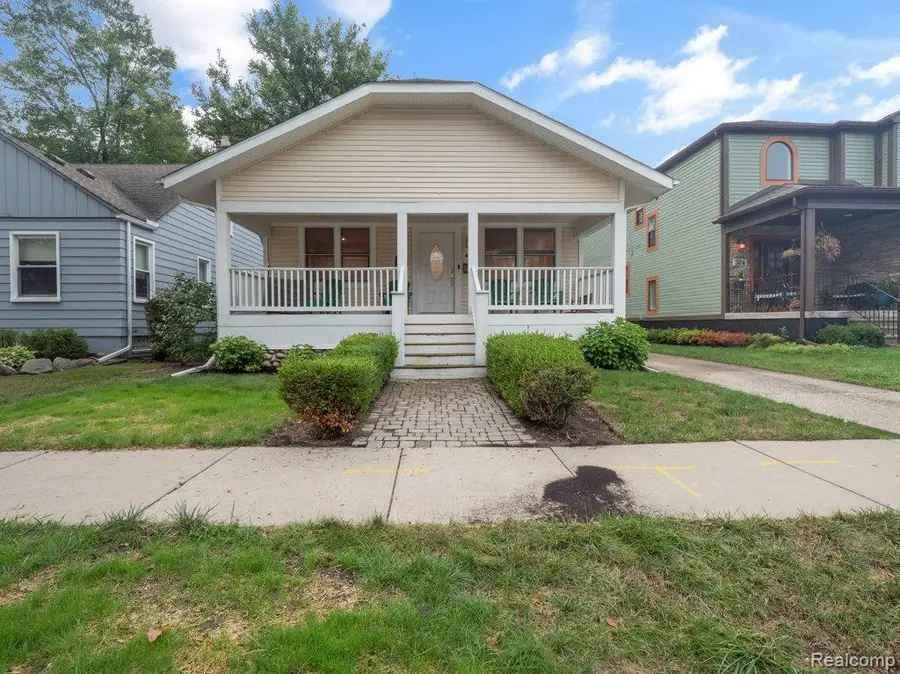 332 E Maplehurst Street, Ferndale, MI 48220 - #2