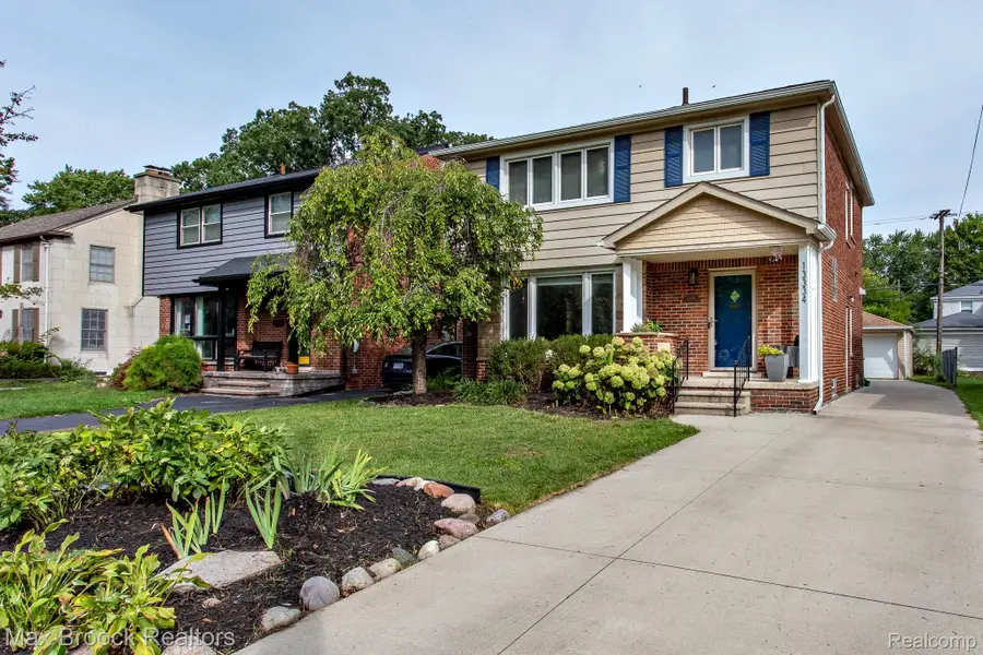 13334 Winchester Avenue, Huntington Woods, MI 48070 - #2
