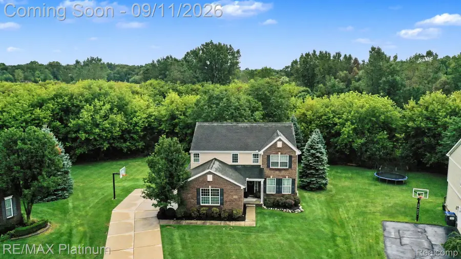 57275 Waterway Court, Lyon, MI 48165 - #2