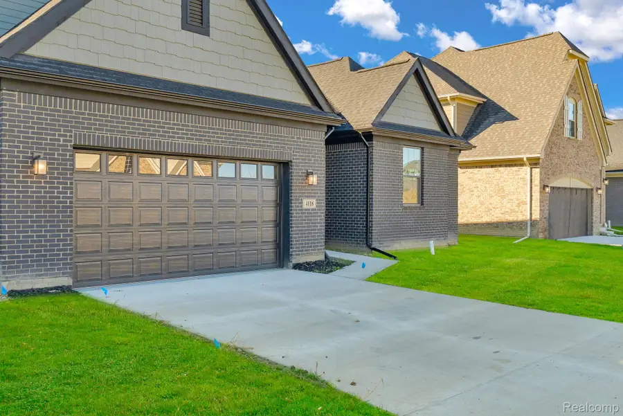 4139 Blossom Drive, Sterling Heights, MI 48314 - #3