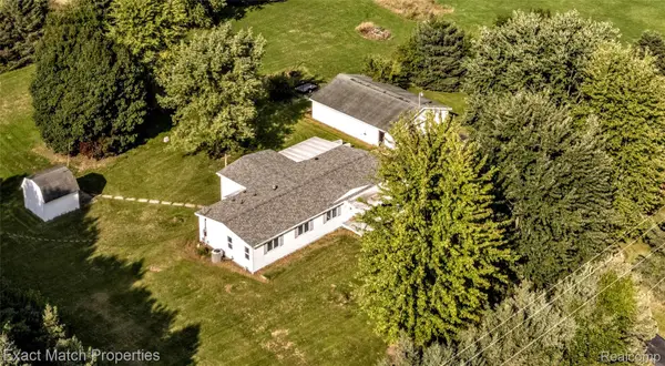 5468 Lippincott Road, Lapeer, MI 48446
