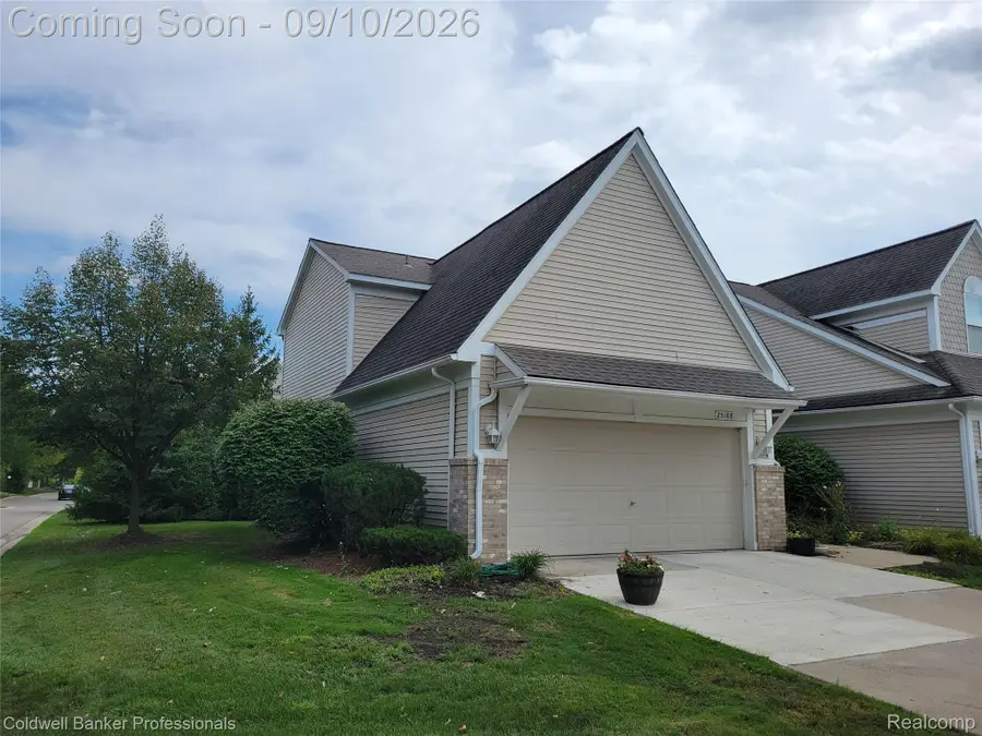 25188 Dunham Court, Farmington Hills, MI 48336 - #3