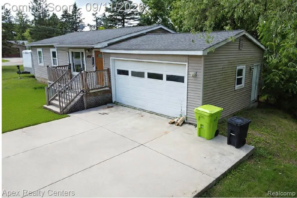 10530 Parshall Avenue, White Lake, MI 48386 - #1