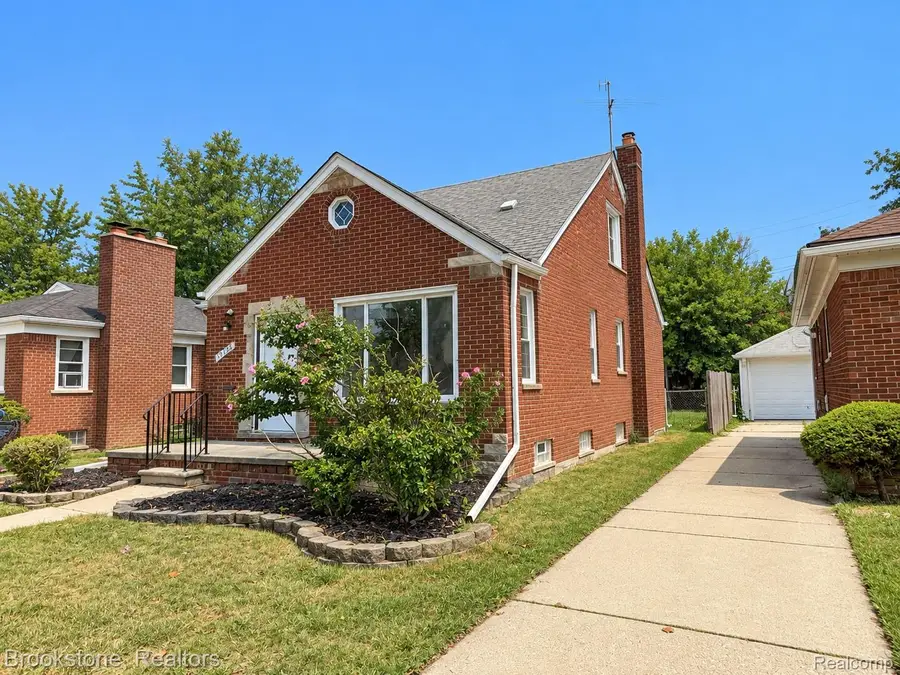 19159 Mallina Street, Detroit, MI 48236 - #3
