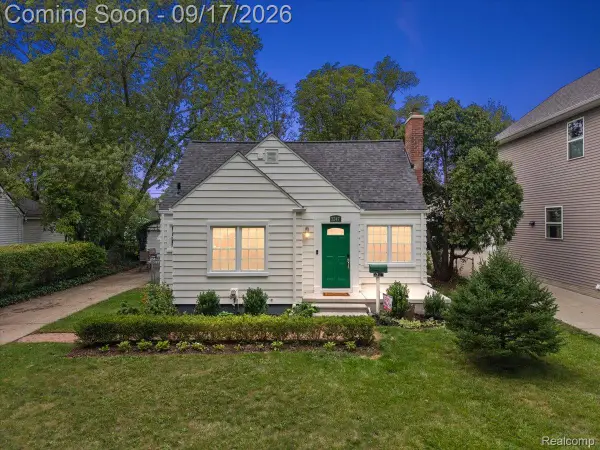 3247 Thomas Avenue, Berkley, MI 48072